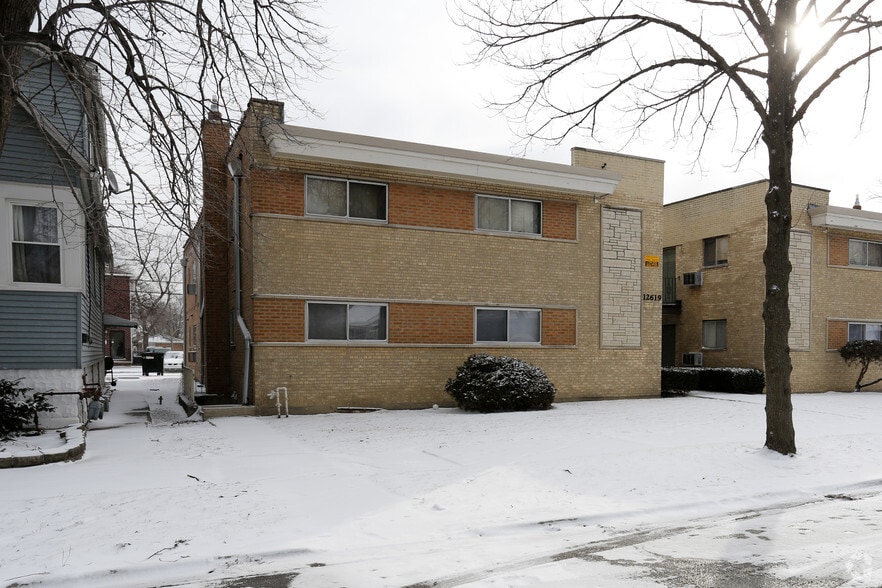 12619 S Lincoln St, Calumet Park, IL à vendre - Photo de l’immeuble – Image 2 sur 4