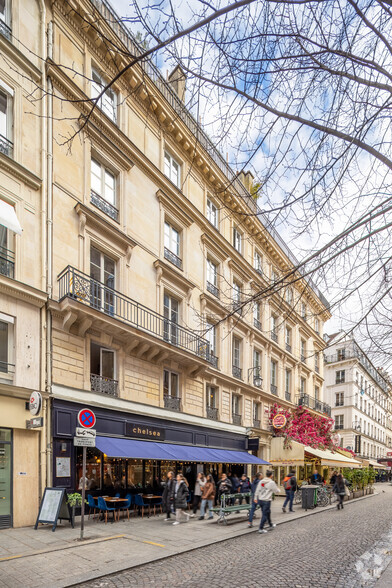 64 Rue Rambuteau, Paris à louer - Photo de l’immeuble – Image 2 sur 4