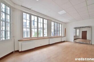 29 Rue D'Astorg, Paris à louer Photo intérieure– Image 2 sur 2