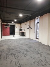 Local commercial dans Madrid, Madrid à louer Plan d’étage– Image 1 sur 5