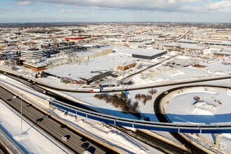 2117-2129 Rue Berlier, Laval, QC - Vue aérienne  vue de carte - Image1