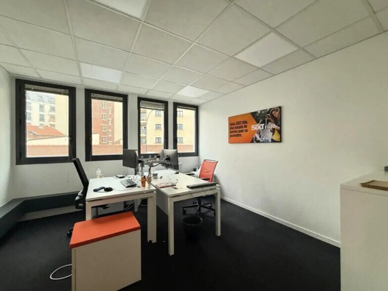 Bureau dans Clichy à louer - Photo de l’immeuble – Image 3 sur 6