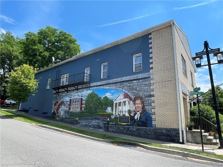 112 Brooklea Dr, Fayetteville, NY à louer - Photo de l’immeuble – Image 2 sur 11