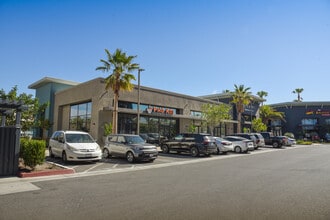 Main St, Corona, CA à louer Photo de l’immeuble– Image 1 sur 4