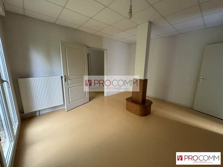 Bureau dans Chartres à vendre - Photo intérieure – Image 3 sur 8