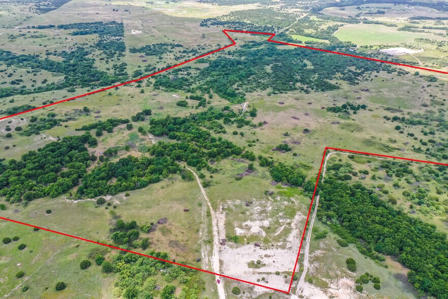 12950 Cleburne Hwy, Cresson, TX à vendre - Photo de l’immeuble – Image 2 sur 64
