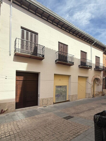 Local commercial dans Alcalá de Henares, Madrid à louer - Photo de l’immeuble – Image 2 sur 4