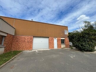 Plus de détails pour Local d'activités à louer