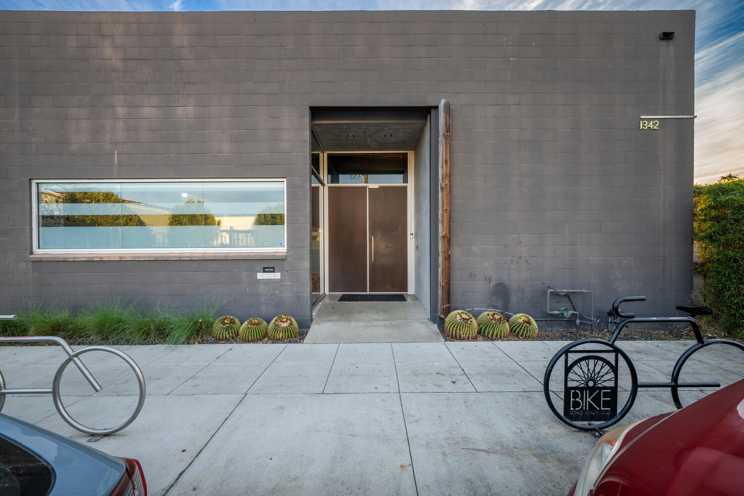 1342 Coronado Ave, Long Beach, CA à louer Photo principale– Image 1 sur 61