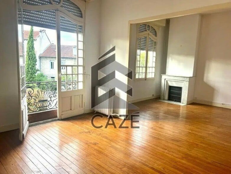 Bureau dans Bordeaux à vendre - Photo de l’immeuble – Image 1 sur 8
