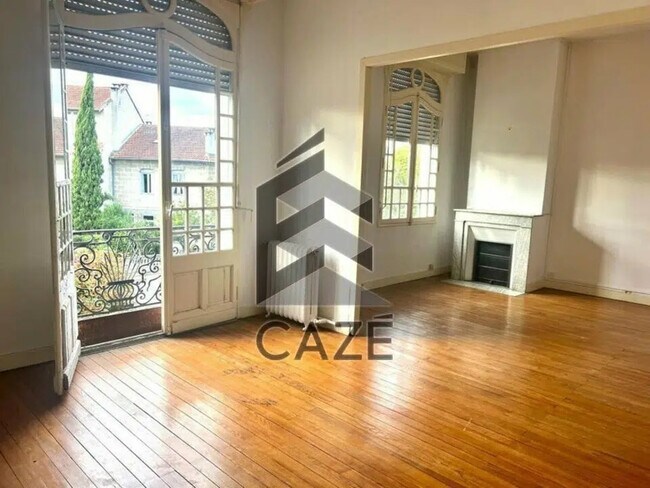 Plus de détails pour Bureau à vendre