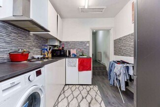 Plus de détails pour 337 Brighton Rd, South Croydon - Local commercial à vendre