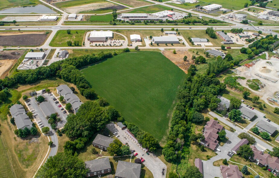 4 Customizable Marnie Ave. Commercial Lots, Waterloo, IA à vendre - Photo de l’immeuble – Image 3 sur 4