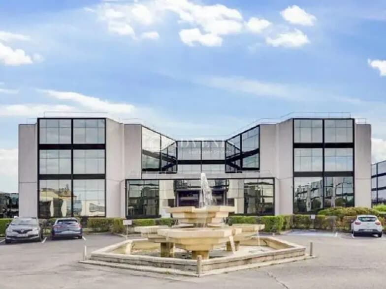 Bureau dans Argenteuil à vendre - Photo de l’immeuble – Image 1 sur 8