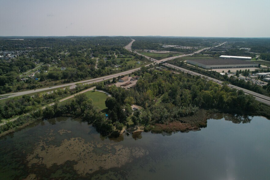 10023 Ellsworth Rd, Streetsboro, OH à vendre - Photo de l’immeuble – Image 3 sur 3