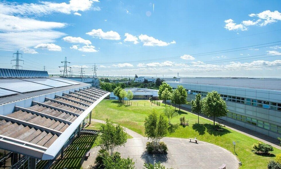 Marsh Way, Rainham à louer - Photo de l’immeuble – Image 1 sur 21