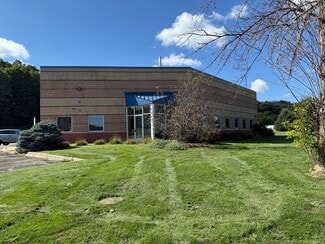Plus de détails pour 2777 Prairie Dr, River Falls, WI - Bureau à louer