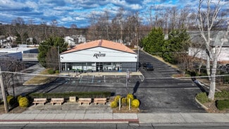 Plus de détails pour 2343 Middle Country Rd, Centereach, NY - Local commercial à vendre