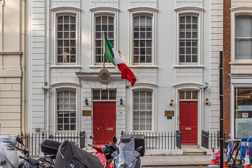 16-16A St George St, Londres à louer - Photo de l’immeuble – Image 3 sur 14