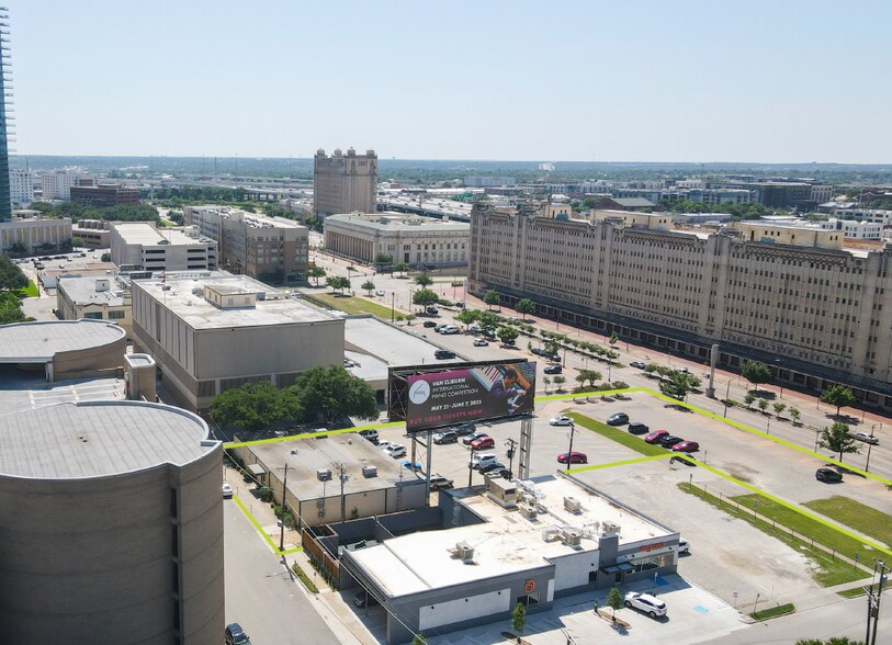 401 W 13th St, Fort Worth, TX à vendre - Photo de l’immeuble – Image 3 sur 5