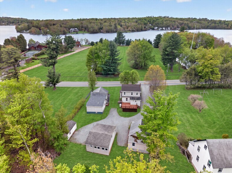 48 - 50 Horseshoe Lake, Kauneonga Lake, NY à vendre - Aérien – Image 2 sur 55