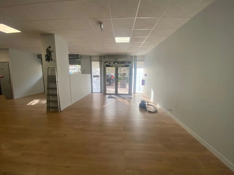 Local commercial dans Marseille à louer - Photo intérieure – Image 2 sur 5