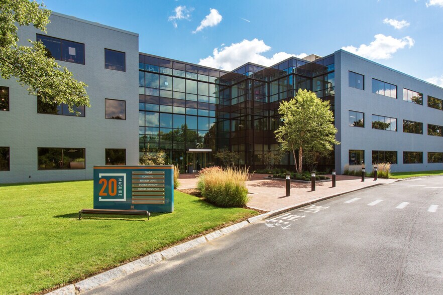 20 Maguire Rd, Lexington, MA à louer - Photo de l’immeuble – Image 2 sur 4