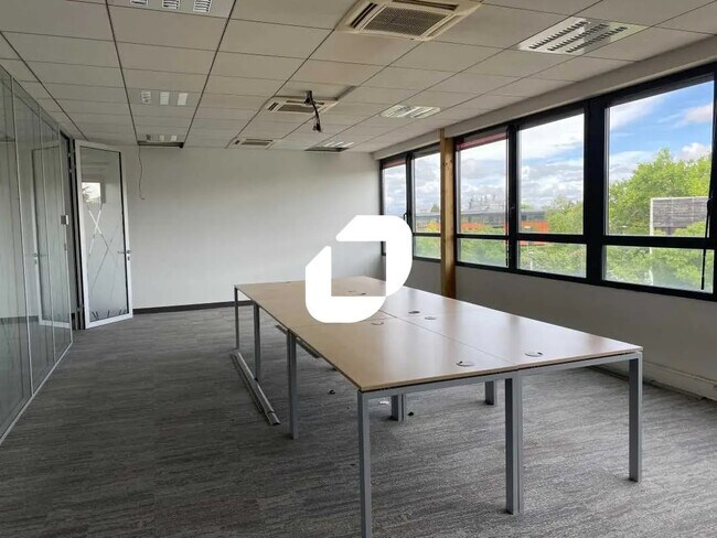 Plus de détails pour Bureau à louer