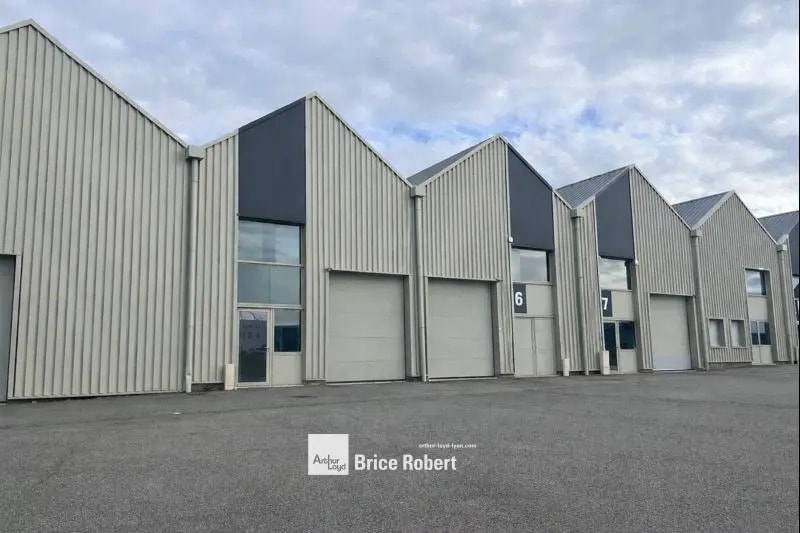 Bureau dans Genas à louer Photo de l’immeuble– Image 1 sur 3