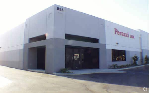 855 N Todd Ave, Azusa, CA à louer Photo principale– Image 1 sur 6