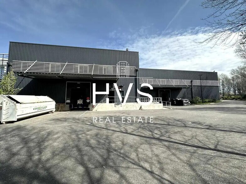 230 Rue Henri Delaunay, Aix-en-Provence à louer - Photo de l’immeuble – Image 1 sur 7