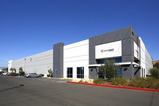 Plus de détails pour 925 Marlborough Ave, Riverside, CA - Industriel/Logistique à louer
