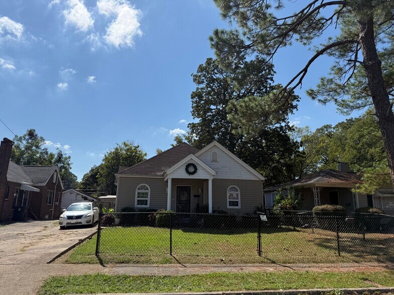 1829 Saint Charles Ct SW, Birmingham, AL à vendre - Photo principale – Image 1 sur 1