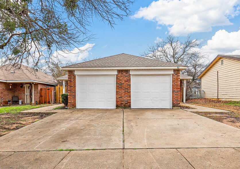 4966 Willie St, Fort Worth, TX à louer - Photo de l’immeuble – Image 2 sur 20