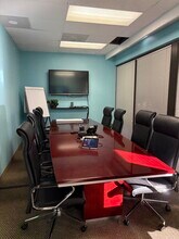 1232 E Broadway Rd, Tempe, AZ à louer Photo intérieure– Image 2 sur 6