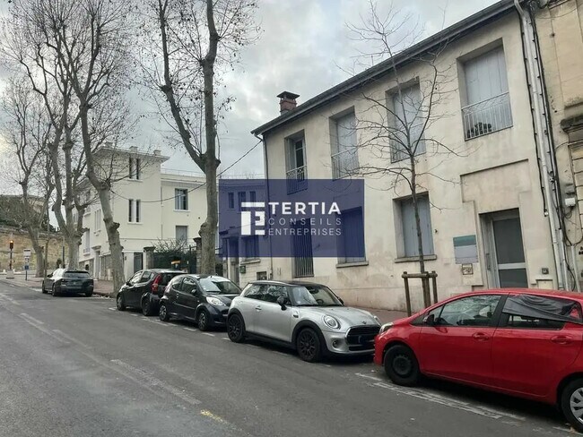 Plus de détails pour Bureau à vendre