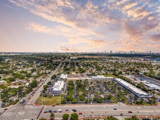 Plus de détails pour 21301-21495 NW 2nd Ave, Miami, FL - Local commercial à louer