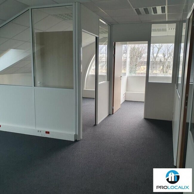 Plus de détails pour Bureau à louer