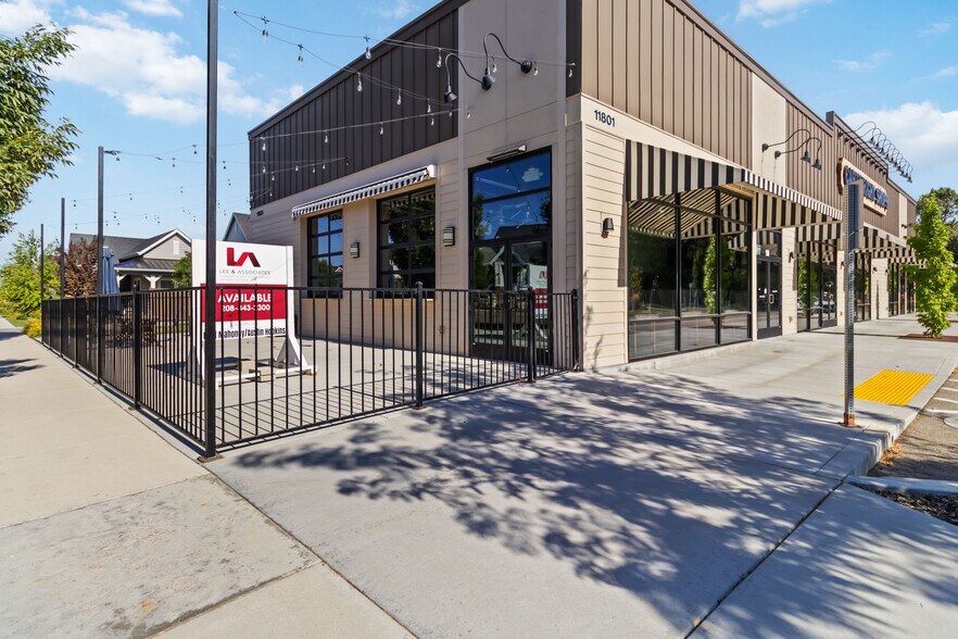 11801 N 23rd Ave, Boise, ID à louer - Photo de l’immeuble – Image 2 sur 17