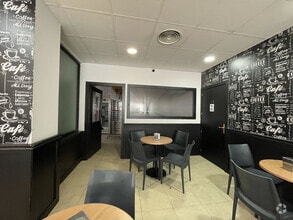 Local commercial dans Madrid, Madrid à louer Photo intérieure– Image 1 sur 5