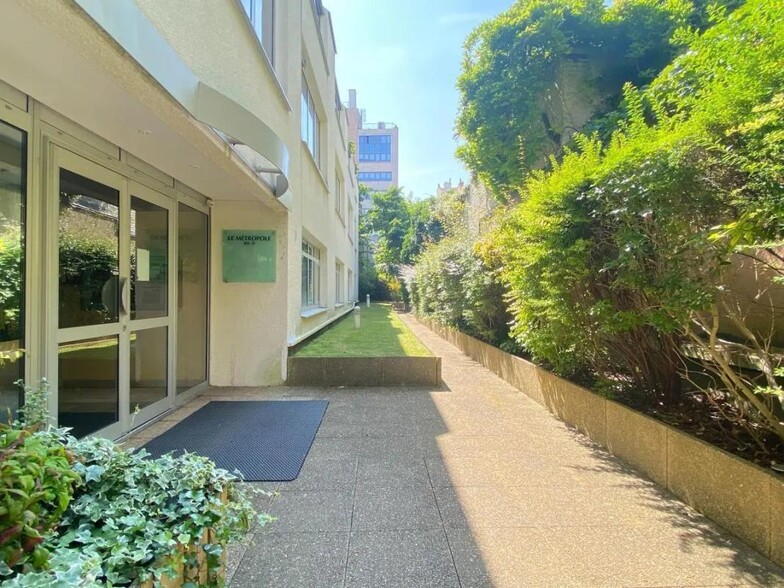 Bureau dans Boulogne-Billancourt à vendre - Photo de l’immeuble – Image 2 sur 10