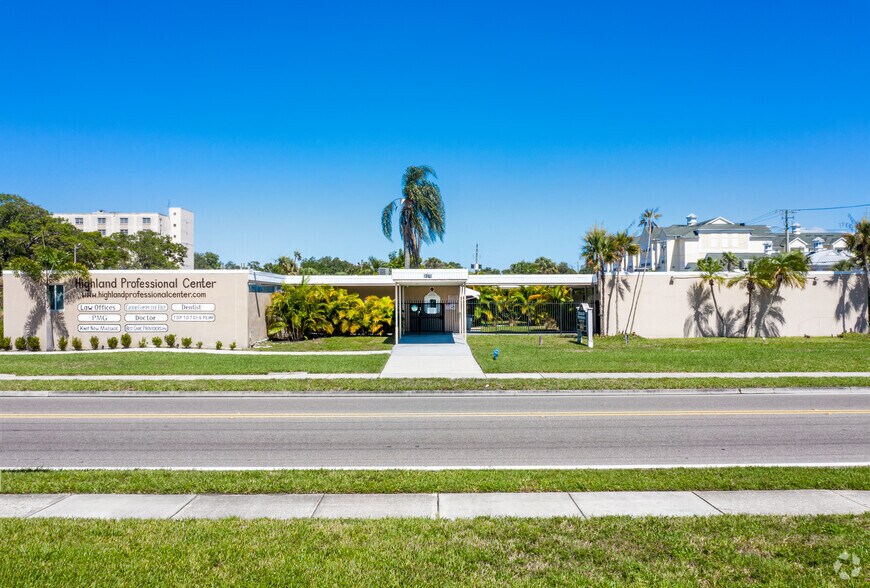 1201 S Highland Ave, Clearwater, FL à louer - Photo principale – Image 1 sur 18