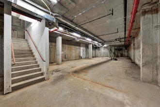 7201 Queens Blvd, Woodside, NY à louer Photo intérieure– Image 1 sur 2