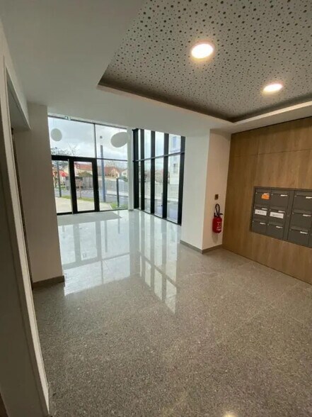 Bureau dans Rezé à louer - Photo de l’immeuble – Image 3 sur 6