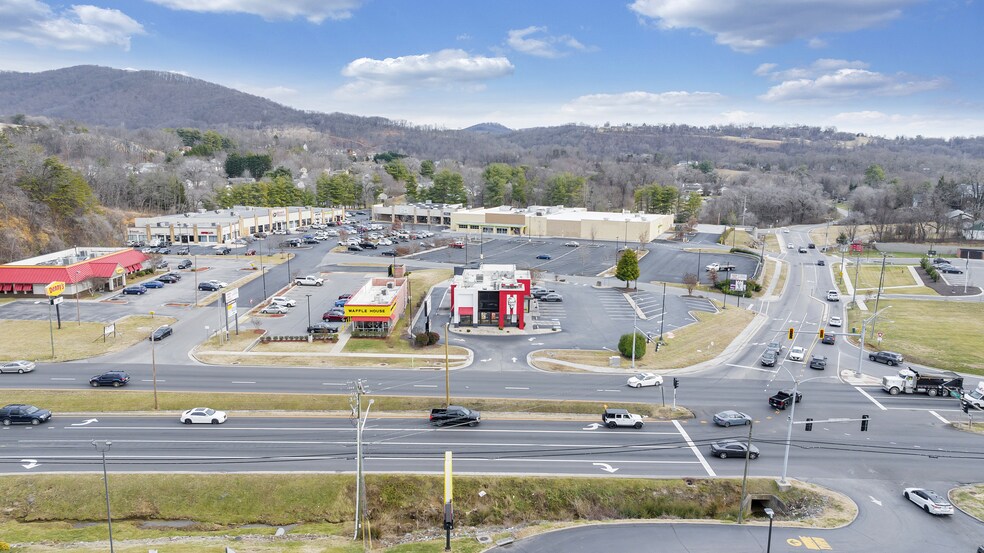 3401 Orange Ave NE, Roanoke, VA à louer - Photo de l’immeuble – Image 2 sur 2