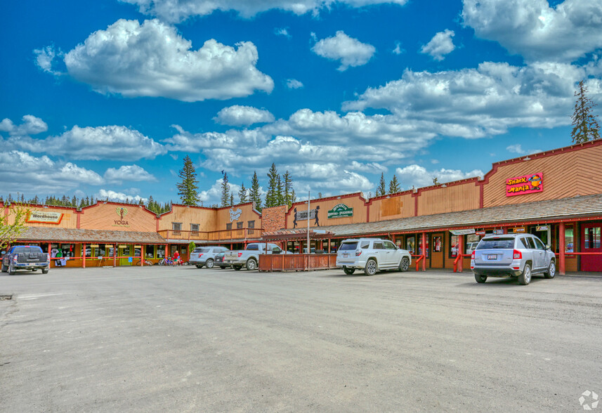 7 Balsam Ave, Rocky View No 44, AB à louer - Photo principale – Image 1 sur 4