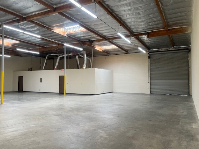 4700 E Miller Dr, Temple City, CA à louer - Photo de l’immeuble – Image 2 sur 9
