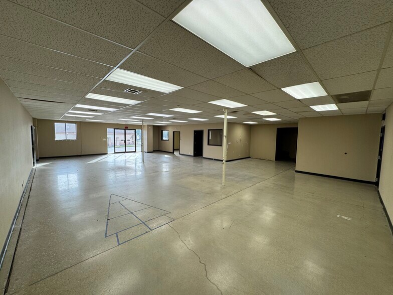 4600 W St, Lincoln, NE à louer - Photo de l’immeuble – Image 3 sur 7