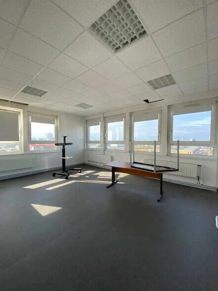 Bureau dans Le Havre à louer - Photo de l’immeuble – Image 2 sur 3