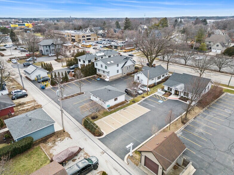 610 N Washington St, Naperville, IL à louer - Aérien – Image 3 sur 7